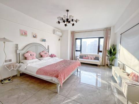 季末假日公寓(哈西万达店)