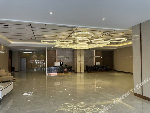 安多至甄园酒店