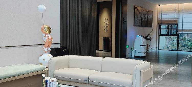 小隐璞舍酒店(襄阳新五中万达广场店)图片
