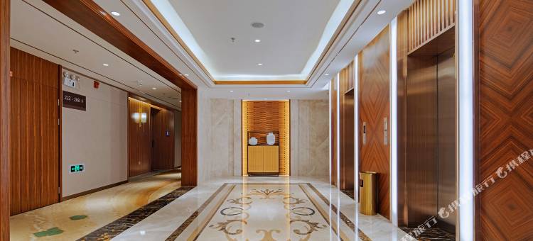 西畴隆兴山居酒店图片