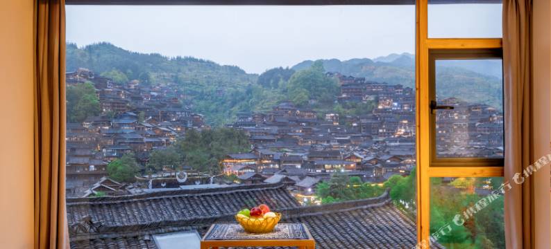 苗丽·枕月山堂图片