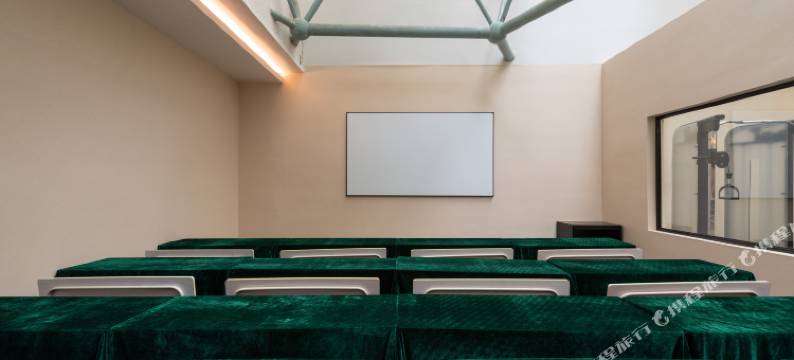 贵阳墨隐城市绿洲酒店(青云市集甲秀楼店)图片