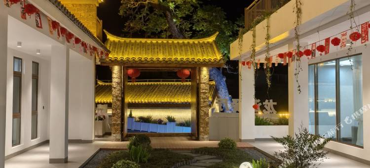 宜就龙潭泉居图片