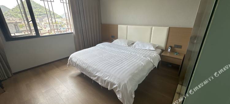 安龙正德酒店(招提景区店)图片