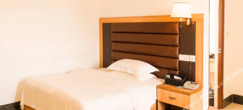 龙门兴强宾馆(平陵镇店)图片