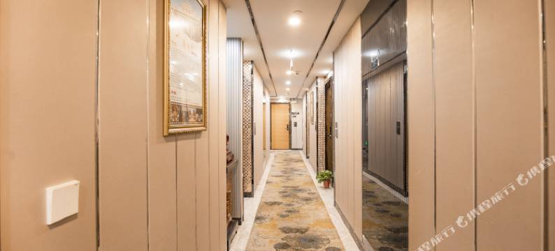 布丁严选酒店(财经大学5号线盐仓桥地铁站店)图片