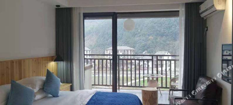 大明山圆月民宿图片