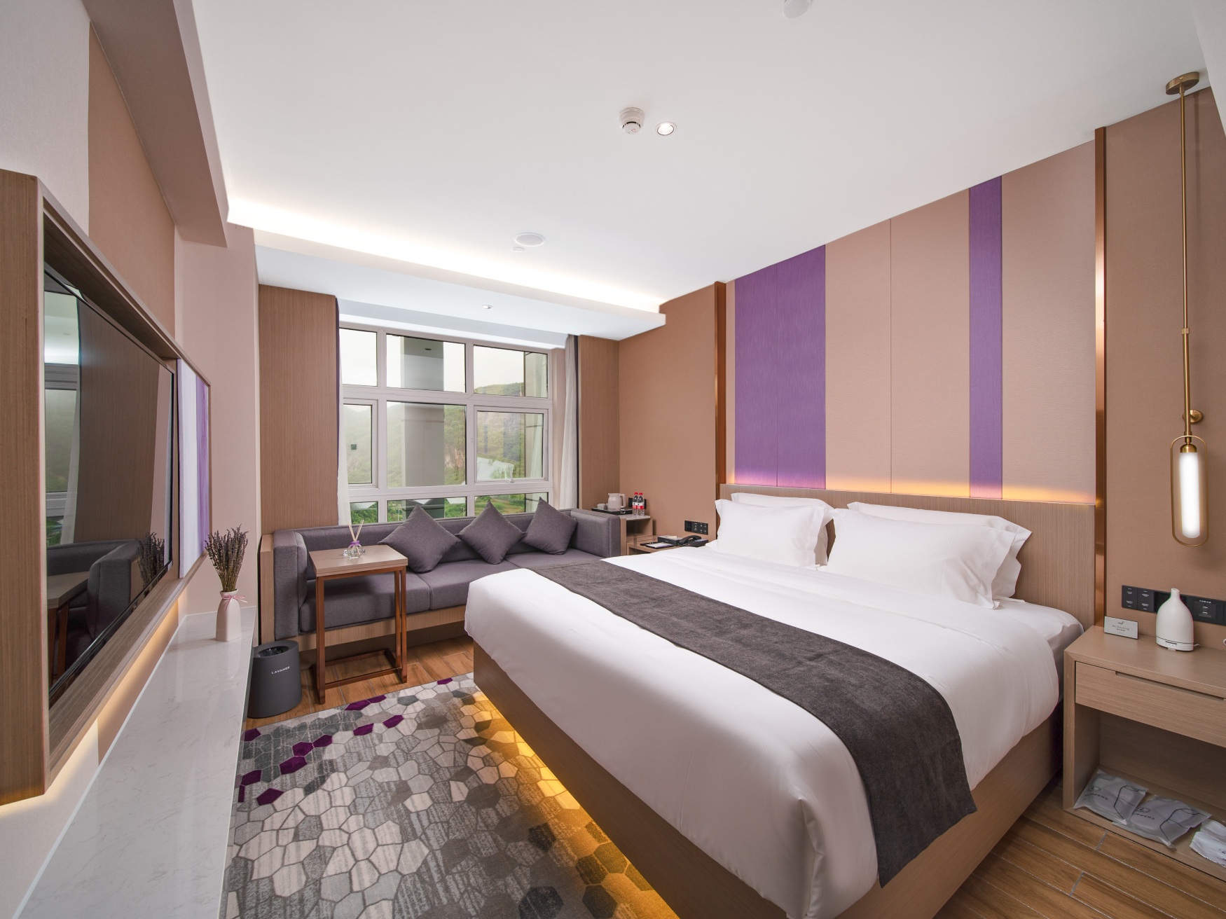 Lavande Hotel · Bijie Qixingguan District Biyang Avenue Wanda Plaza Branch Hotel Overview