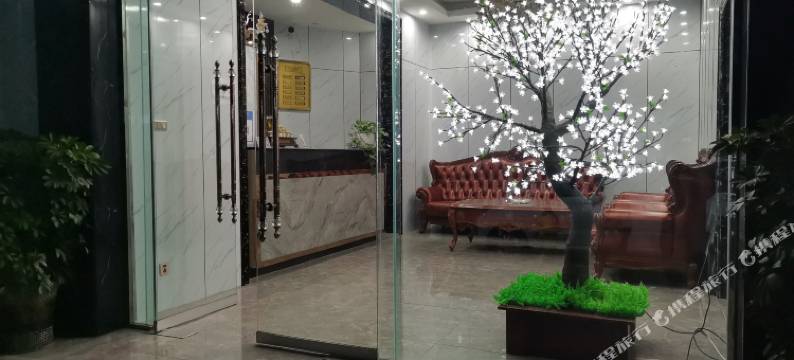 荥经宏阳酒店图片