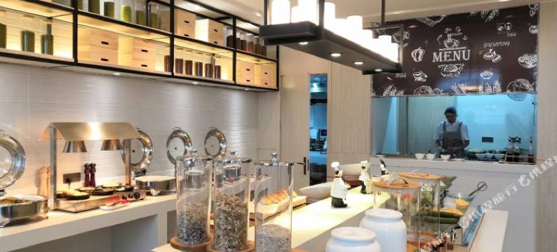 宜尚酒店(十堰上海路汉江师范学院店)图片