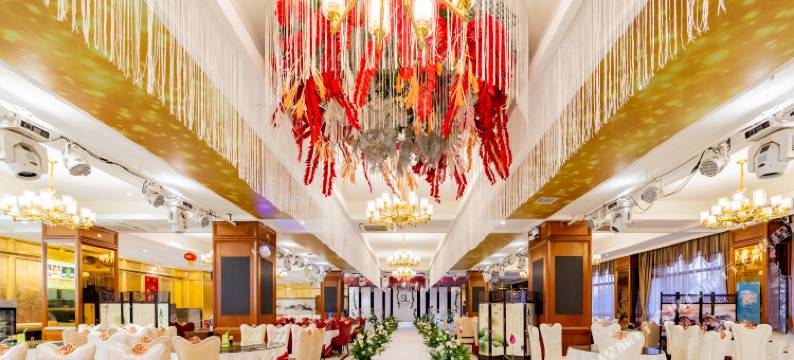 君星苑大酒店(乌兰察布高铁站店)图片