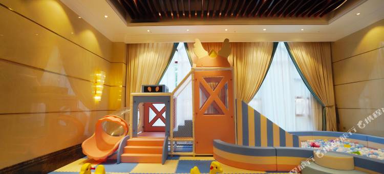 峨眉山橘子树汤泉酒店(马路桥美食街店)图片