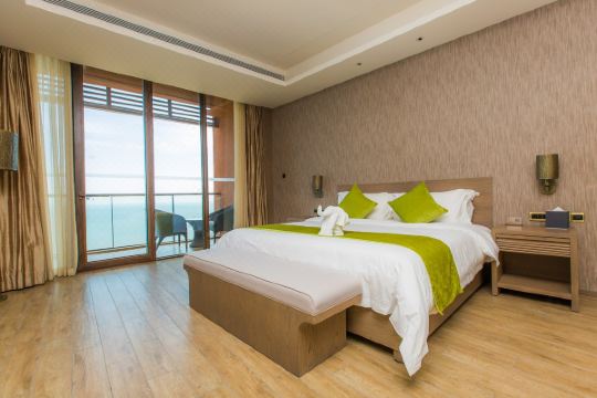 查看更多青岛黄岛区滨海大道青岛红树林度假世界显示地图青岛百富旗