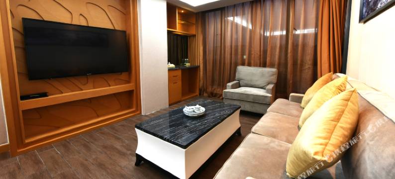 万里红大酒店(深圳技术大学店)图片