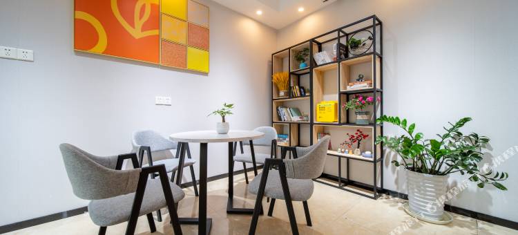 布丁严选酒店(上海中环百联铜川路地铁站店)图片