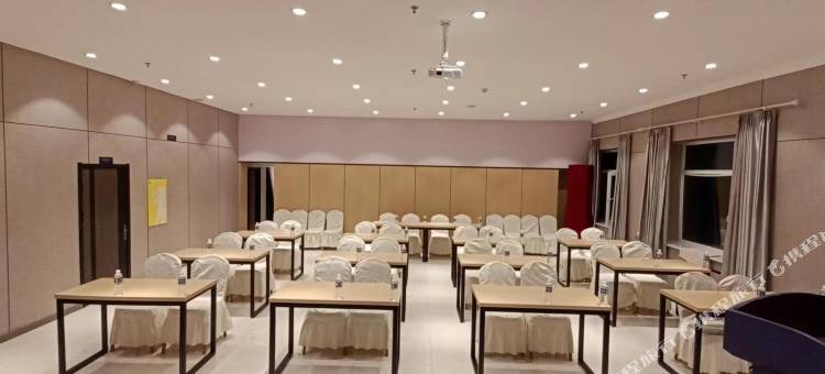 速8精选酒店(科左后旗甘旗卡一中店)图片