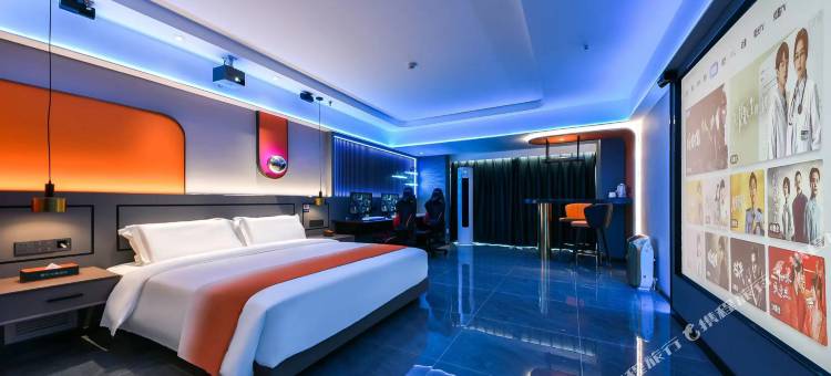 叶与晨电竞电影酒店(火车站塔坛店)图片