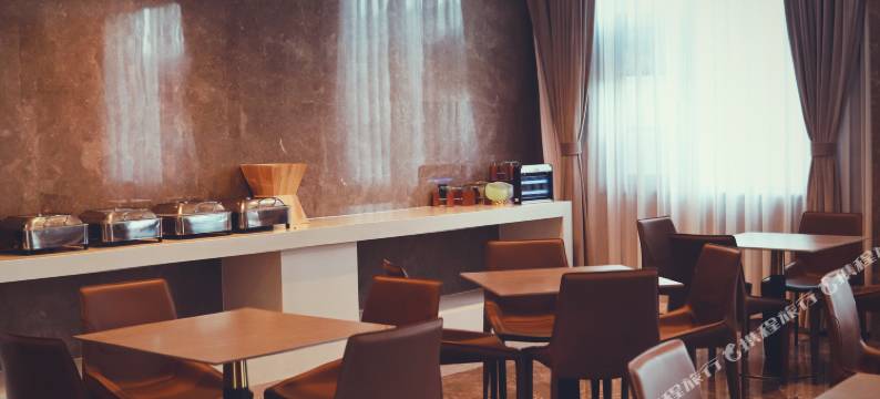 希尔曼假日酒店图片