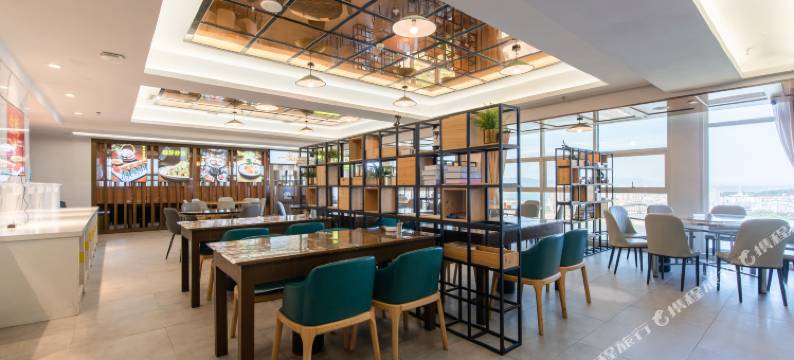 水月湾酒店(武宁西海湾山水广场店)图片