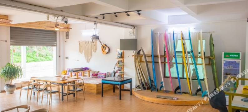 万宁浪人花园冲浪民宿(日月湾店)图片