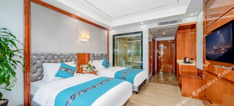 万隆汇洋海景酒店(三亚湾海月广场凤凰岛店)图片