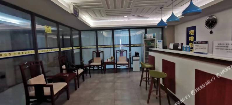 洛阳樱桃假日酒店(王城公园地铁站店)图片