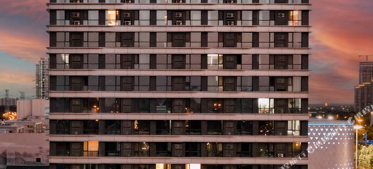 济宁吾悦广场体育中心美仑酒店图片