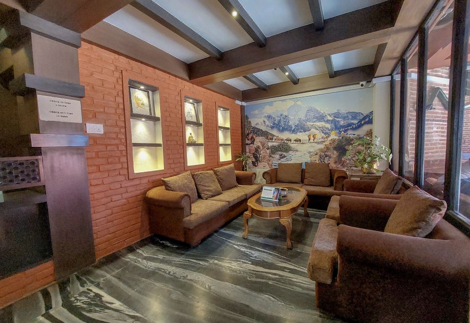 Hotel Garuda Hotel Overview