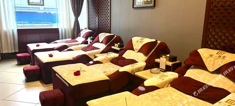 途漫边城大酒店(吉首和盛堂商场店)图片