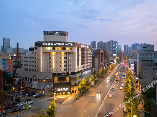 沈阳西塔市府大路亚朵酒店