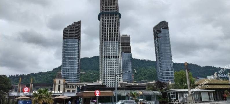 王卡卡公寓(贵阳云岩区未来方舟店)图片