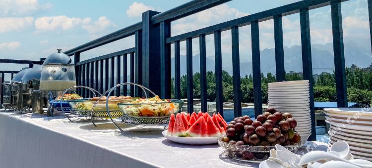 云起山下酒店(华山北站华岳大道店)图片