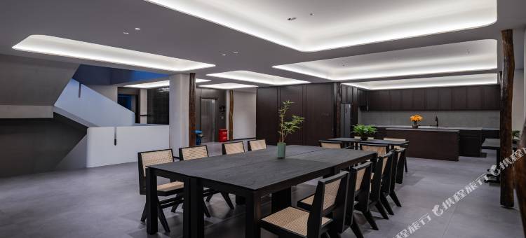 老班章十七山坊民宿图片