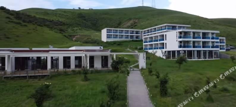 丰宁蒙马特小镇图片