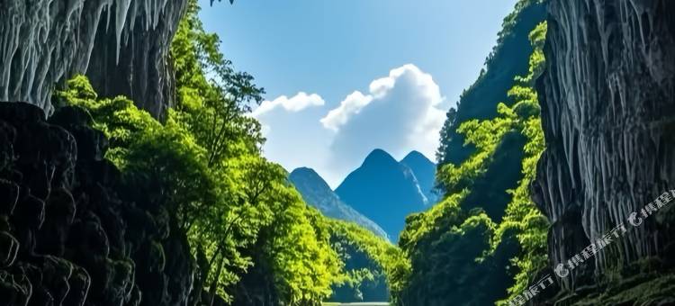 黔花之筑ATRIUM·GARDEN酒店(安顺黄果树大街火车站店)图片