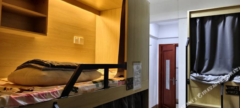 清风青年宿舍(魁奇路地铁站A出口店)图片