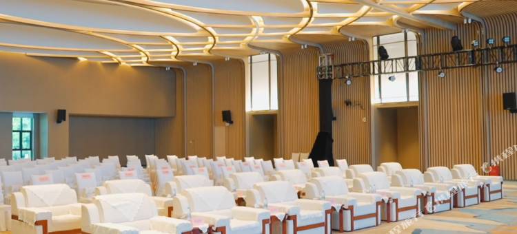 沁庐君澜酒店(九江体育中心八里湖店)图片