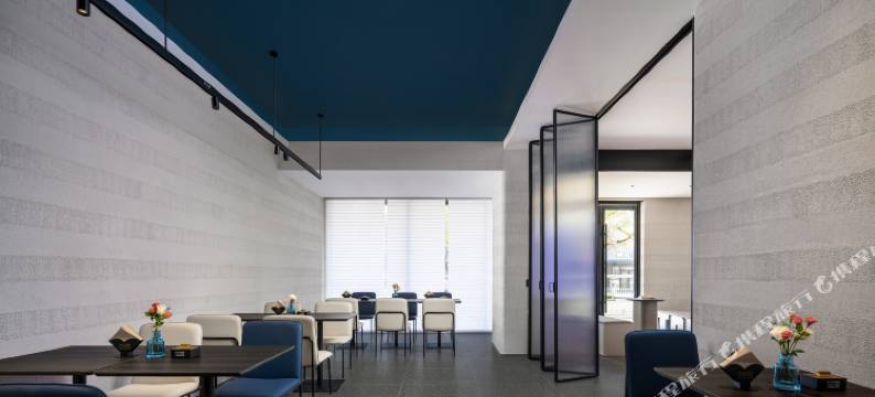 泰安天外村龙潭路亚朵轻居酒店图片