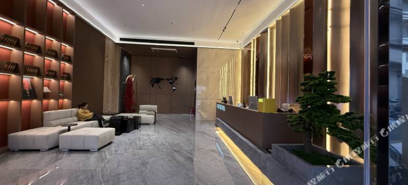 凡蒂诗大酒店图片