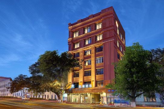 哈尔滨中央大街凯瑞酒店（索菲亚教堂店）外景图