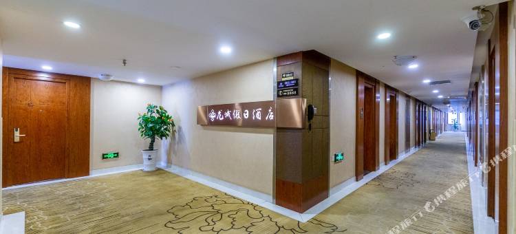龙城假日酒店(市政府兰天广场店)图片