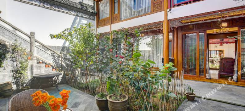 腾冲龟山居全景客栈图片