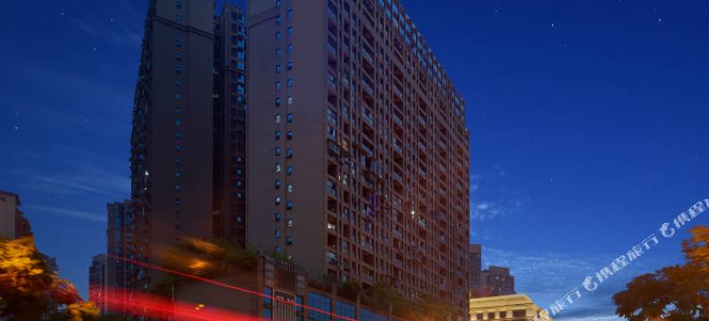 乐山西城假日酒店(嘉兴路美食街店)图片