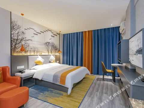 泊尔曼酒店(北流永丰广场汽车南站店)