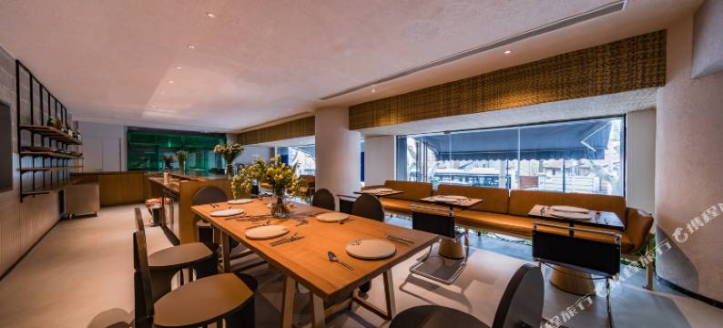 唯庭世纪酒店(上海静安寺淮海中路店)图片