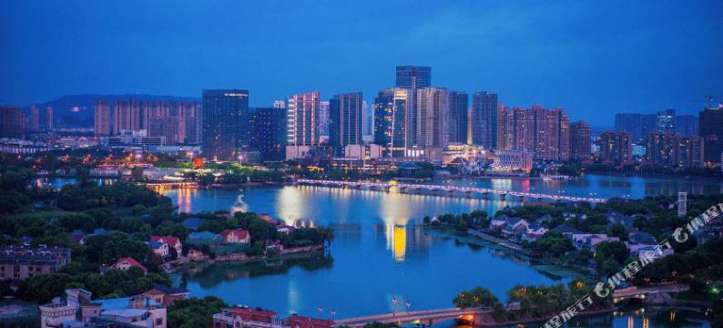蓝湾酒店公寓(南京百家湖景枫中心店)图片