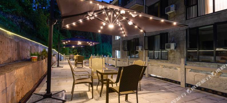 瓦屋山桃花源酒店(瓦屋山风景区店)图片