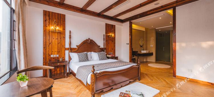 南京鹿鸣山居图片