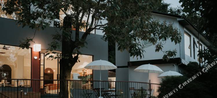 贵阳竹也民宿(花溪公园十里河滩店)图片