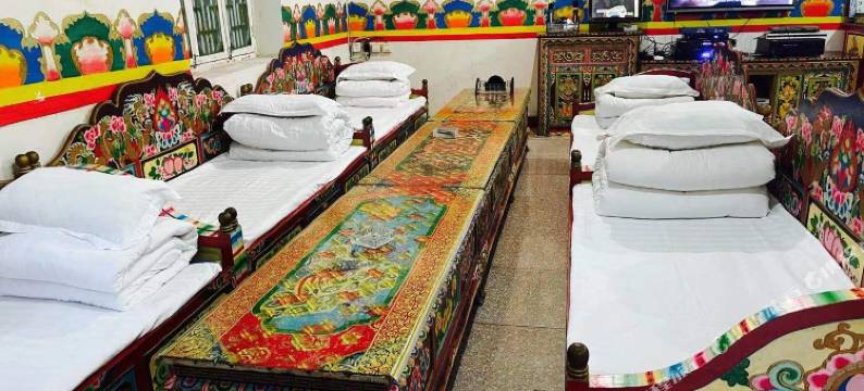 丹巴柳林山庄图片